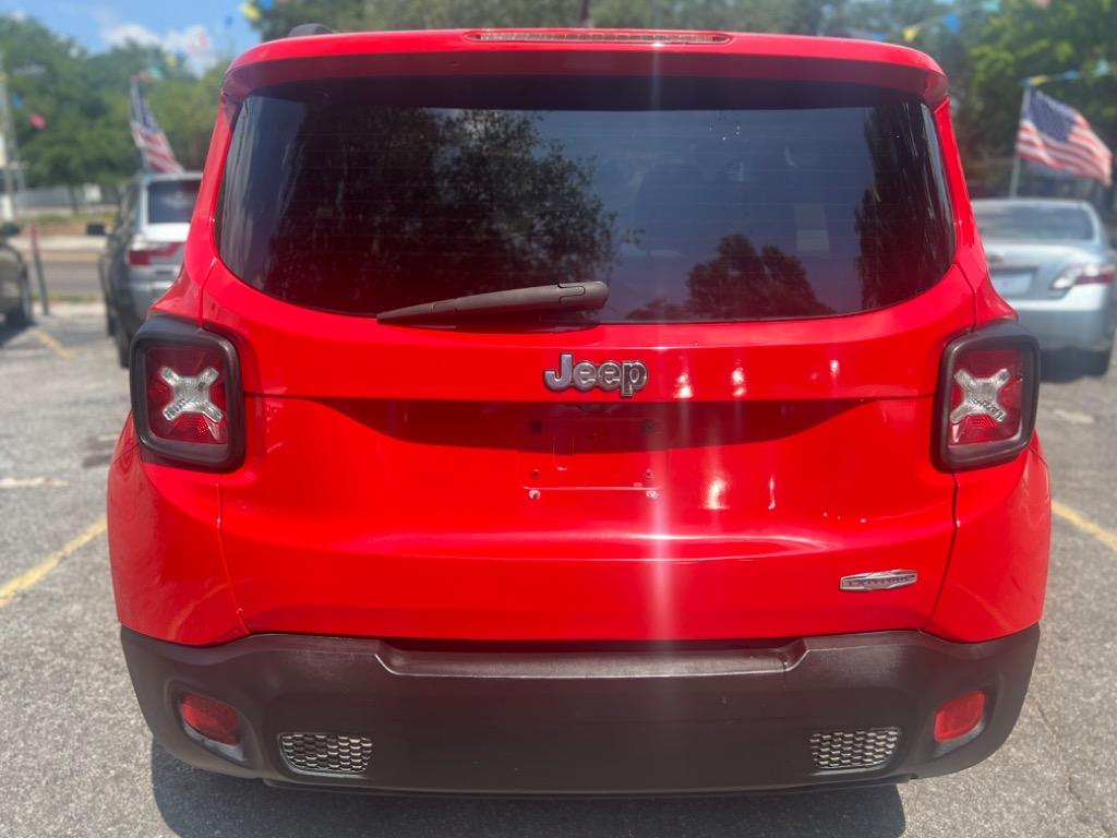 2015 Jeep Renegade Latitude photo