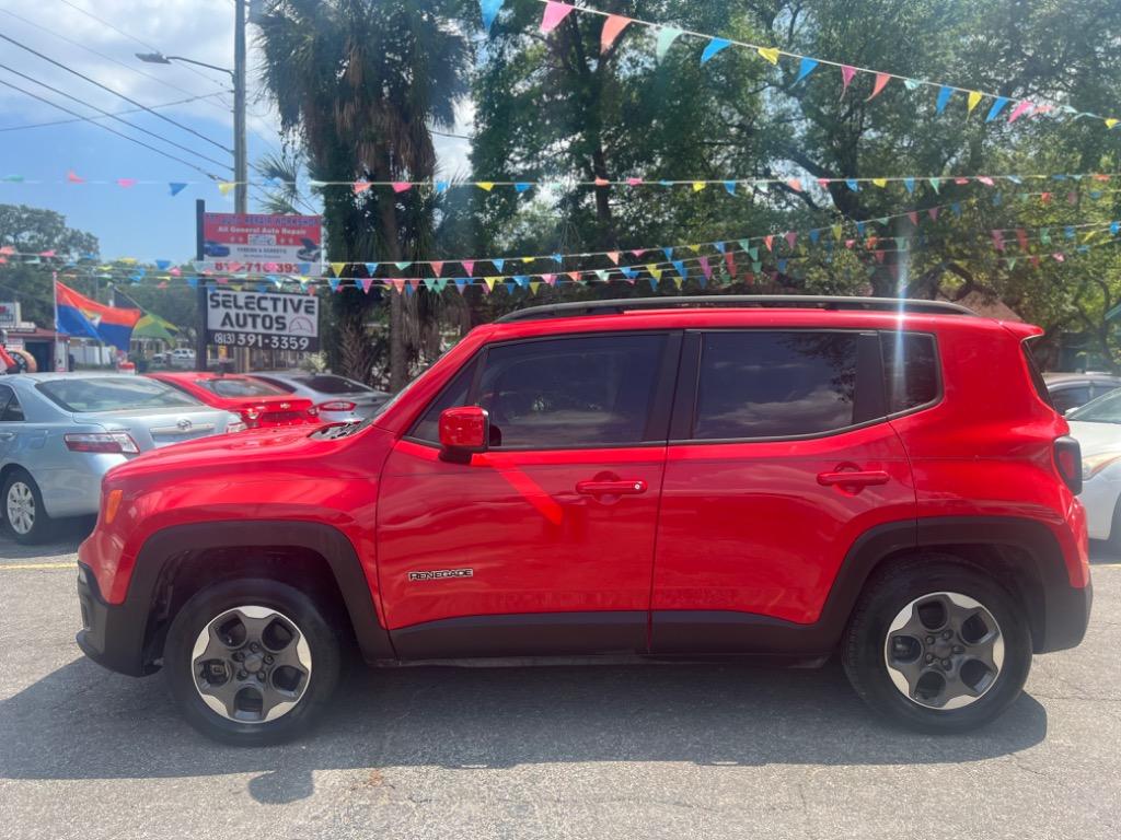 2015 Jeep Renegade Latitude photo