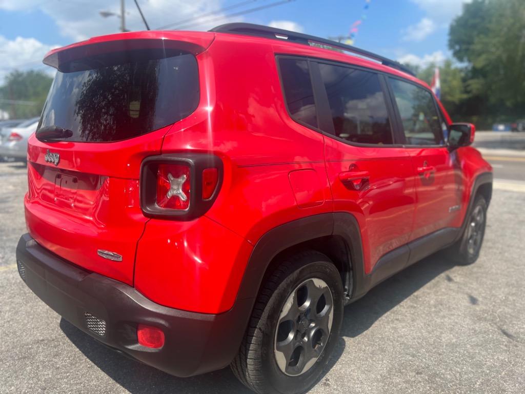 2015 Jeep Renegade Latitude photo