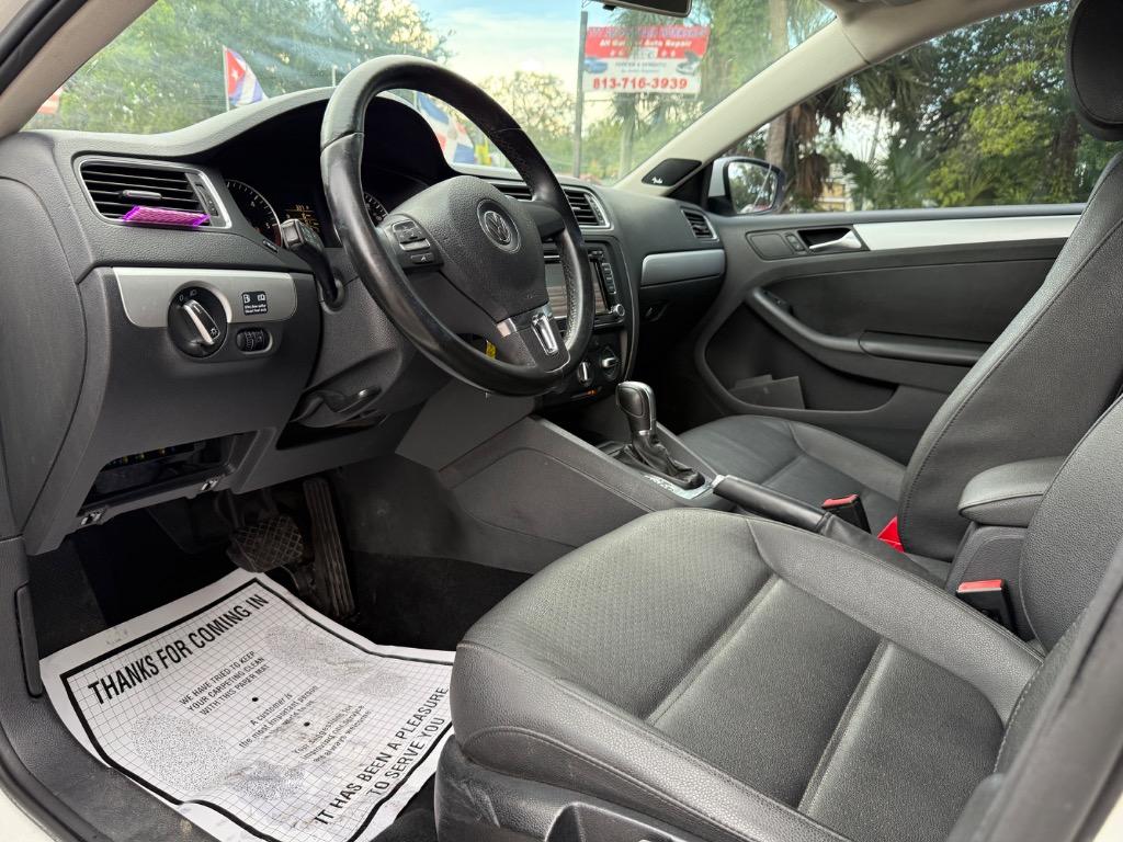 2012 Volkswagen Jetta - $6,995
