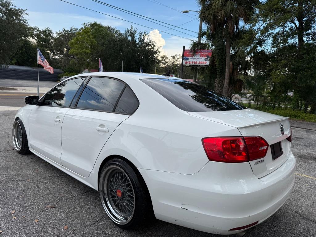 2012 Volkswagen Jetta - $6,995