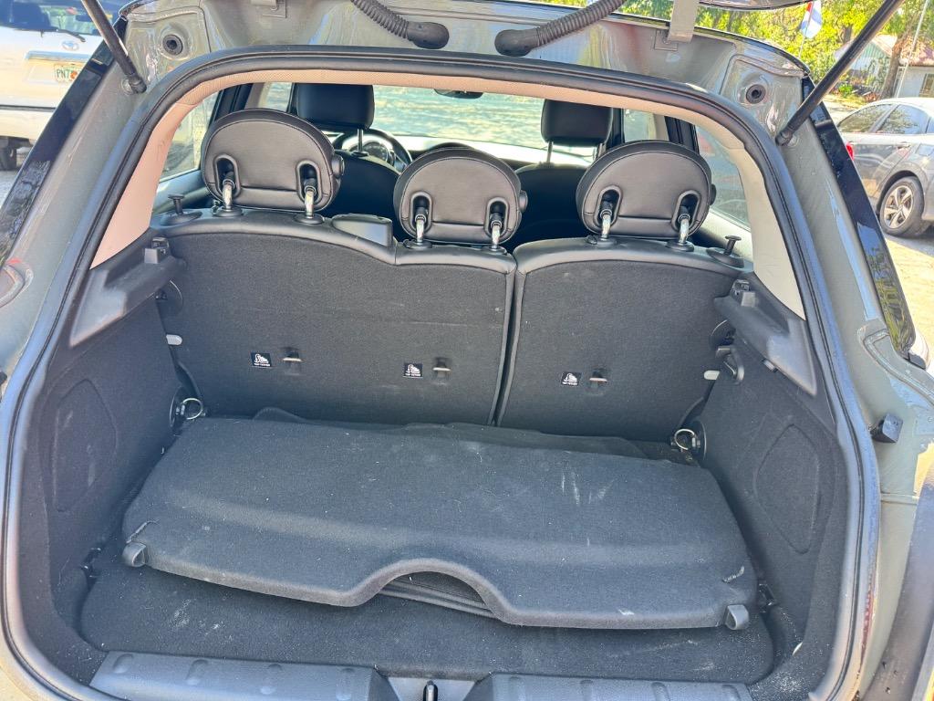 2018 MINI Cooper photo