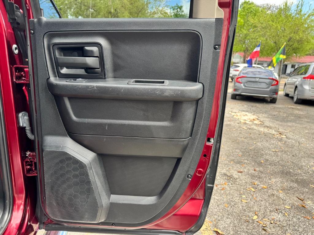 2018 RAM 1500 Tradesman photo