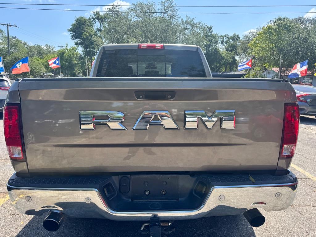 2015 RAM 1500 SLT photo