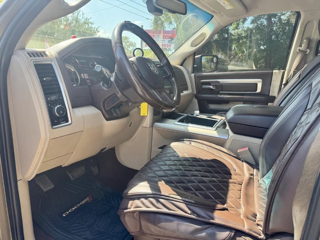 2015 RAM 1500 SLT photo