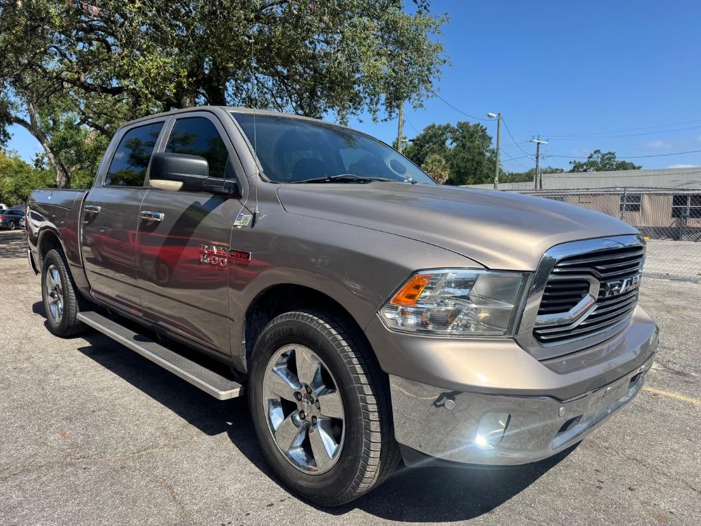 2015 RAM 1500 SLT photo