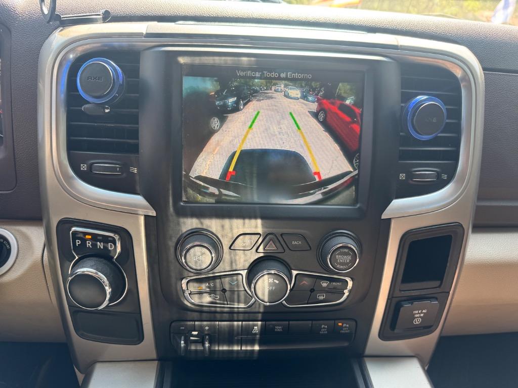 2015 RAM 1500 SLT photo