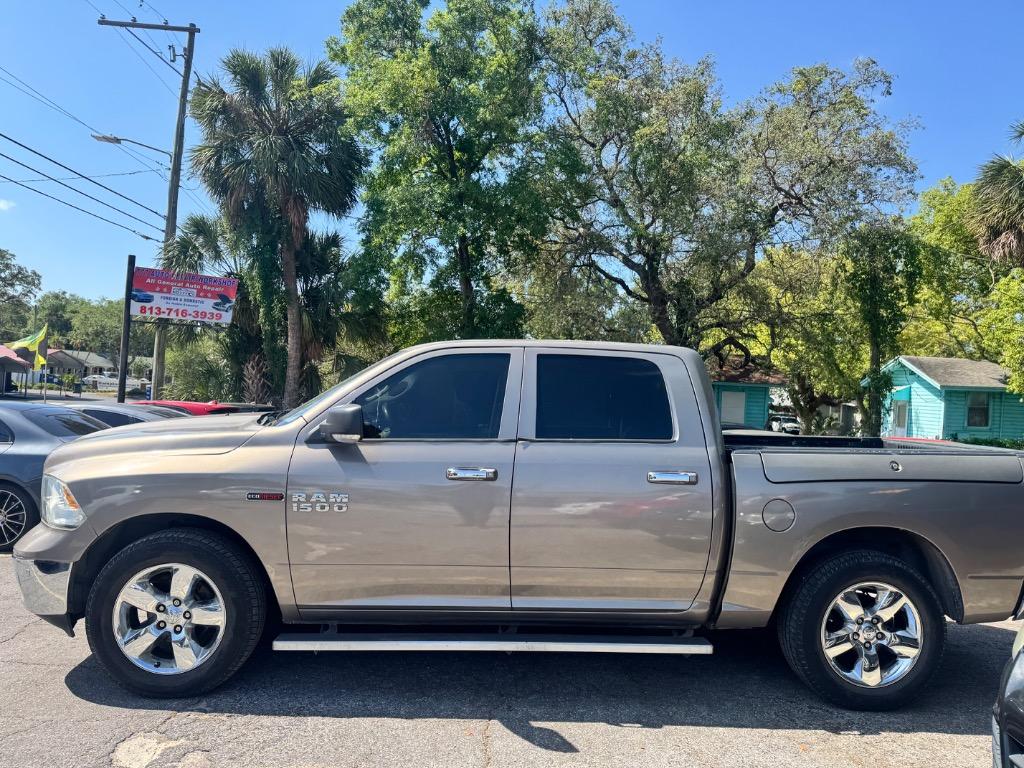 2015 RAM 1500 SLT photo