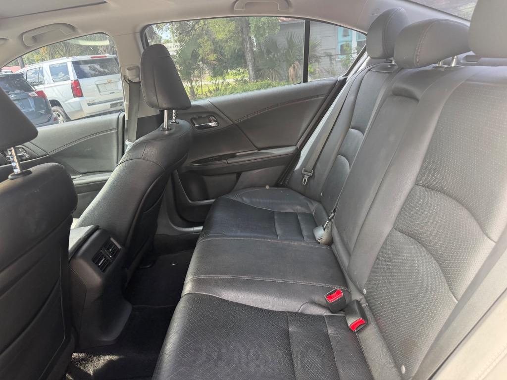 2013 Honda Accord - $9,995