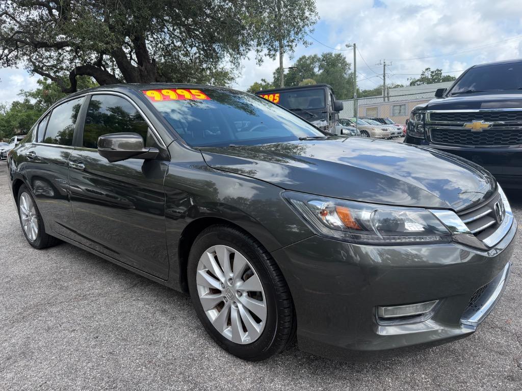 2013 Honda Accord - $9,995