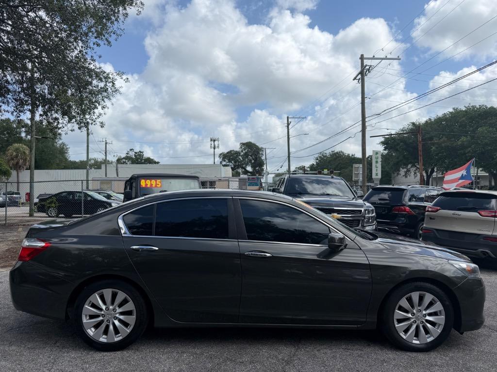 2013 Honda Accord - $9,995
