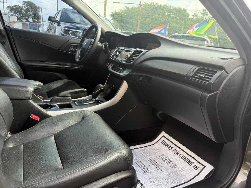 2013 Honda Accord - $9,995