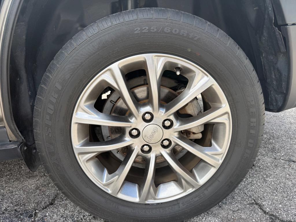 2021 Jeep Cherokee - $10,995