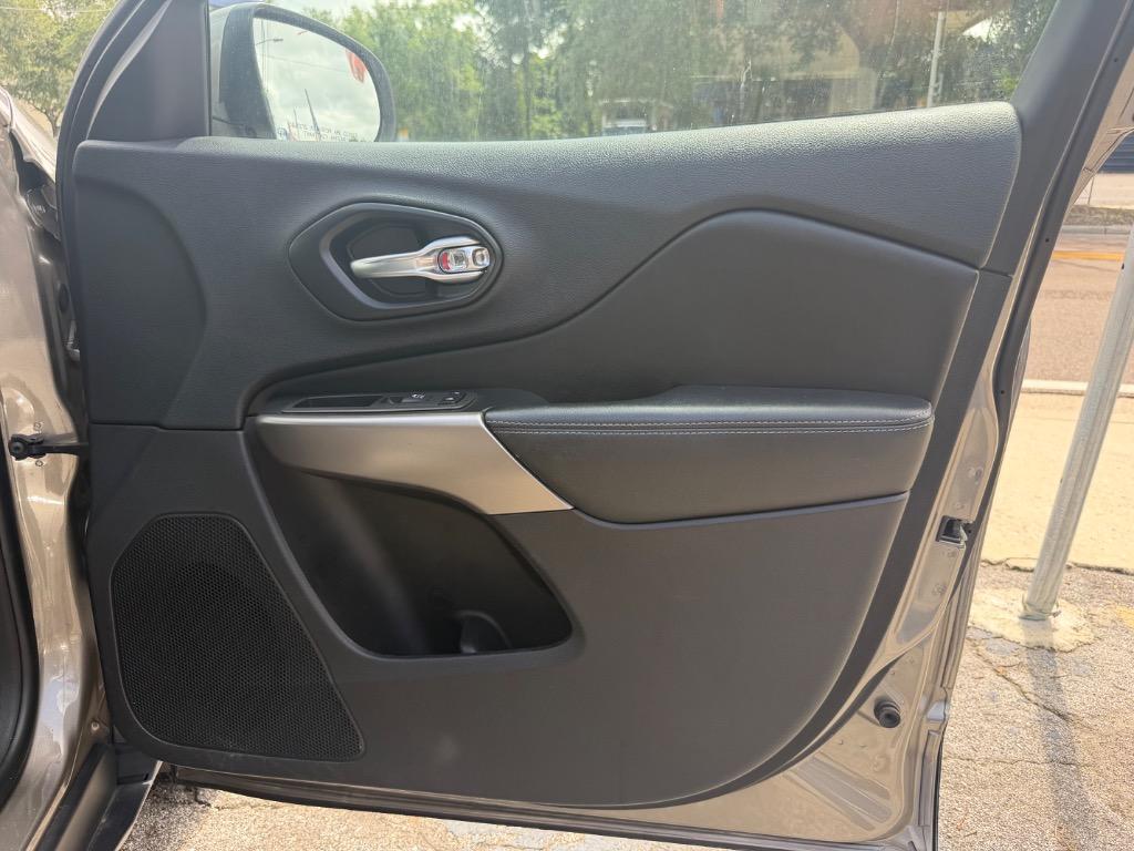 2021 Jeep Cherokee - $10,995