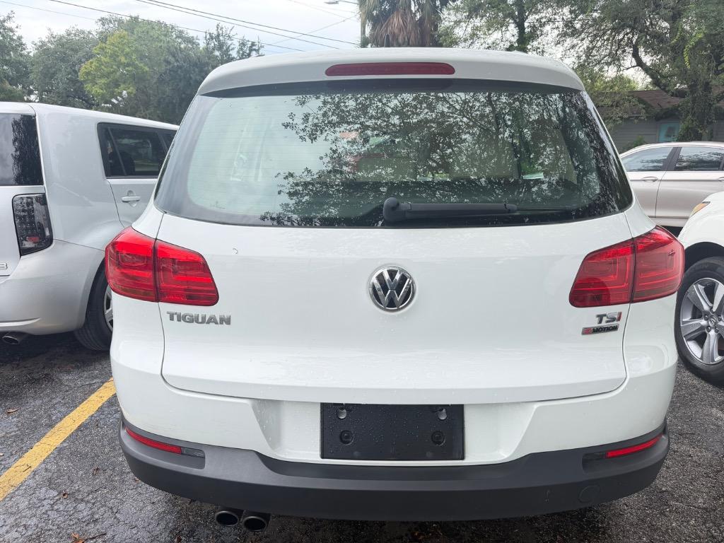 2017 Volkswagen Tiguan - $4,995