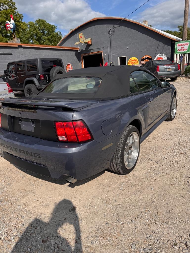 2001 Ford Mustang - $7,472