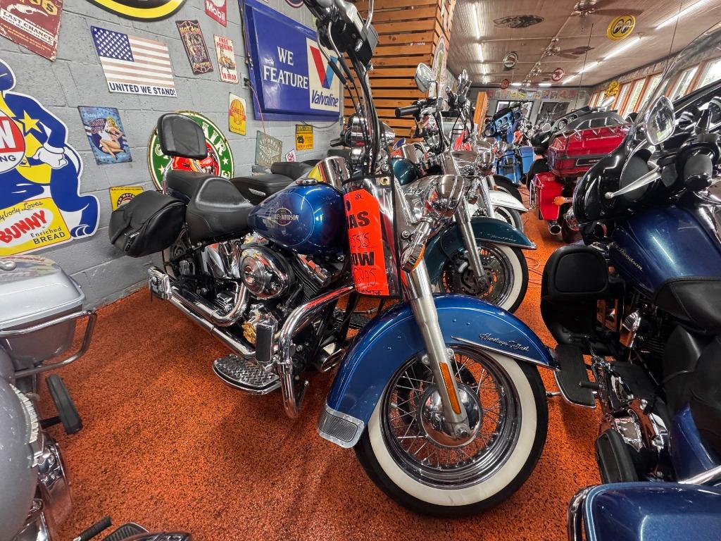 2005 Harley Davidson  Heritage Softail Classic - $6,537