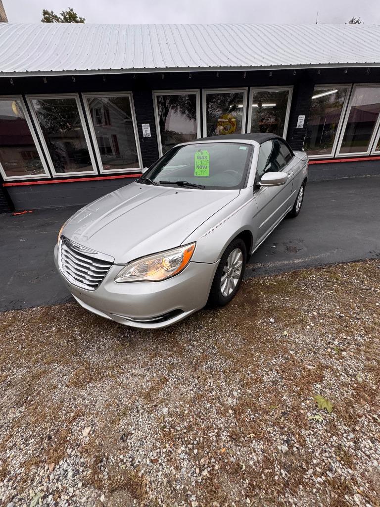 2011 Chrysler 200