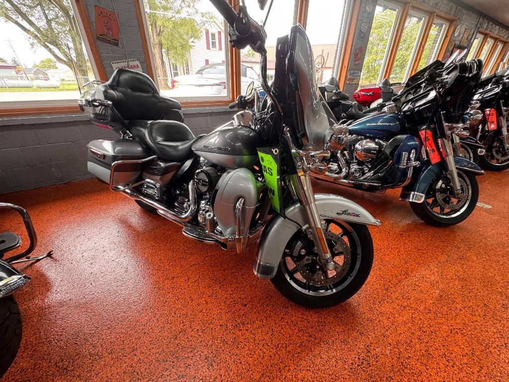 2014 Harley-davidson Electra Glide Ultra Limited - $9,345