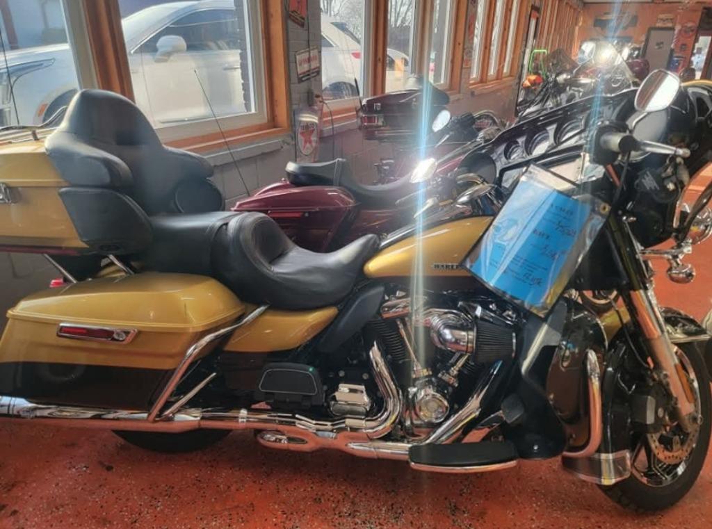 2017 Harley-davidson Ultra Limited - $10,000