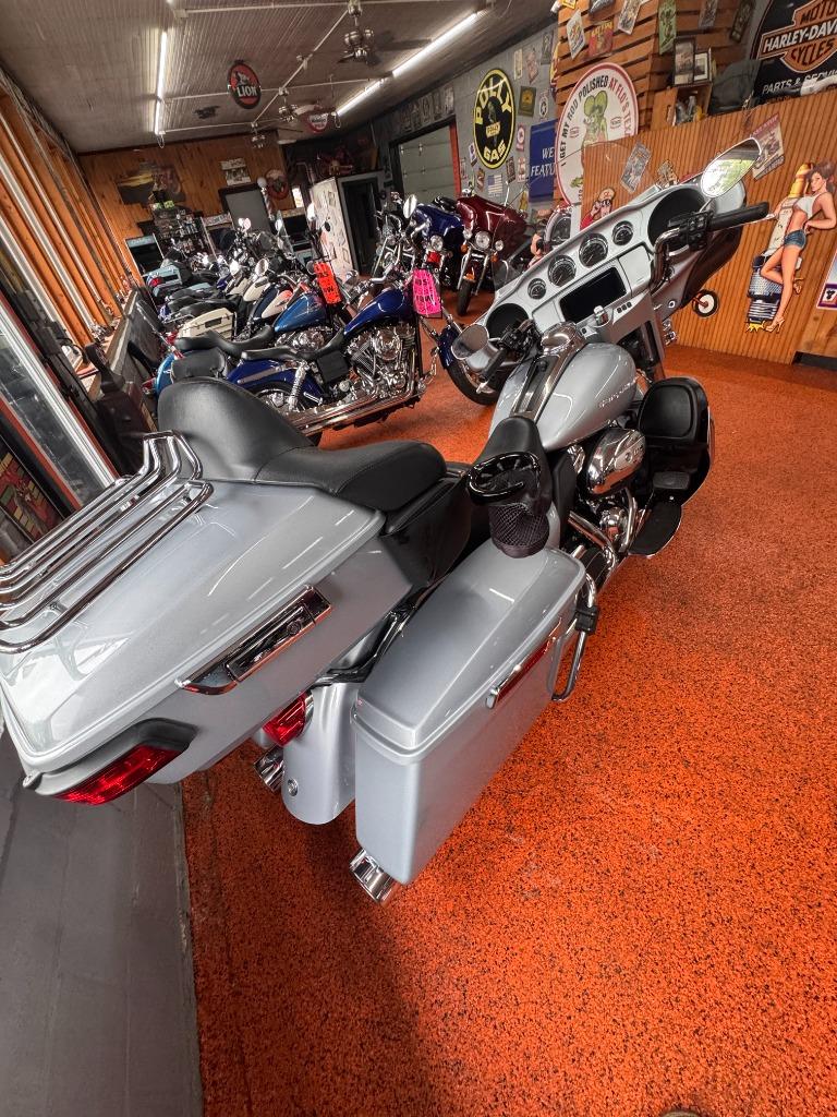 2020 Harley-davidson Ultra Limited - $12,145