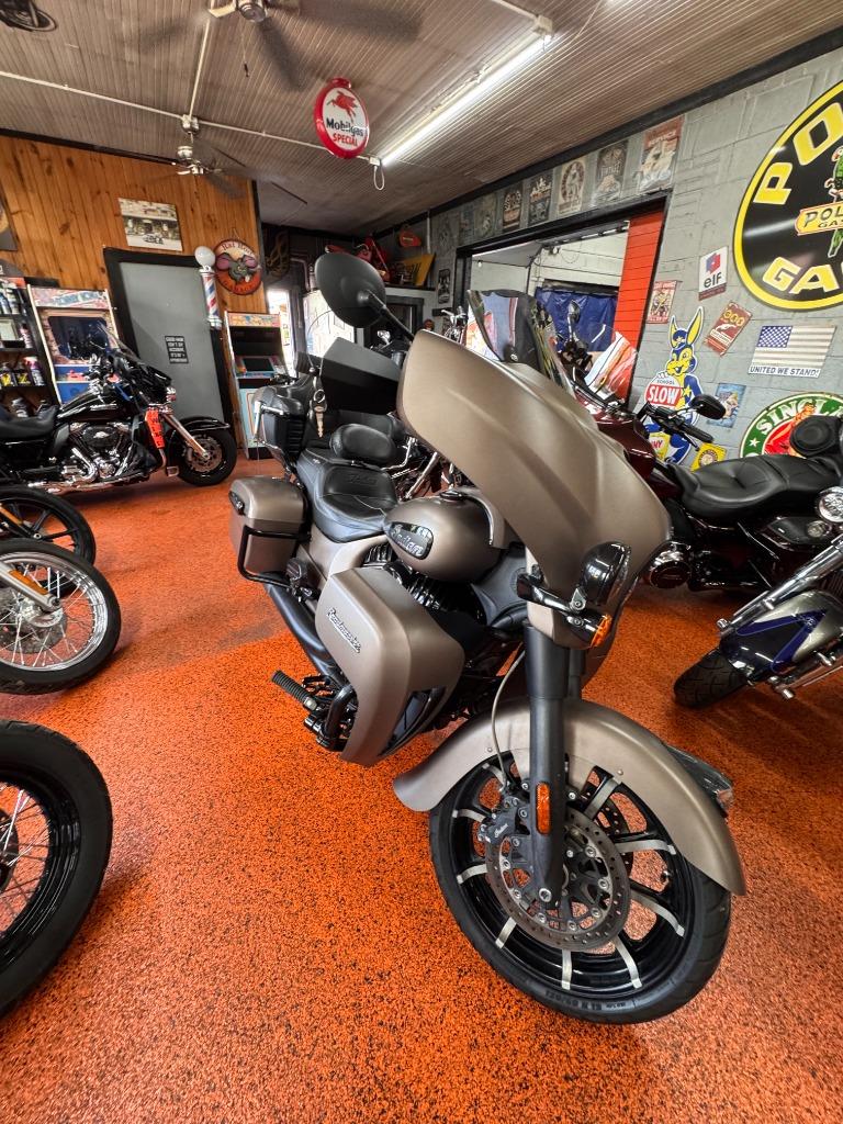 2021 Indian Motorcycle Roadmaster Dark Horse - $14,949