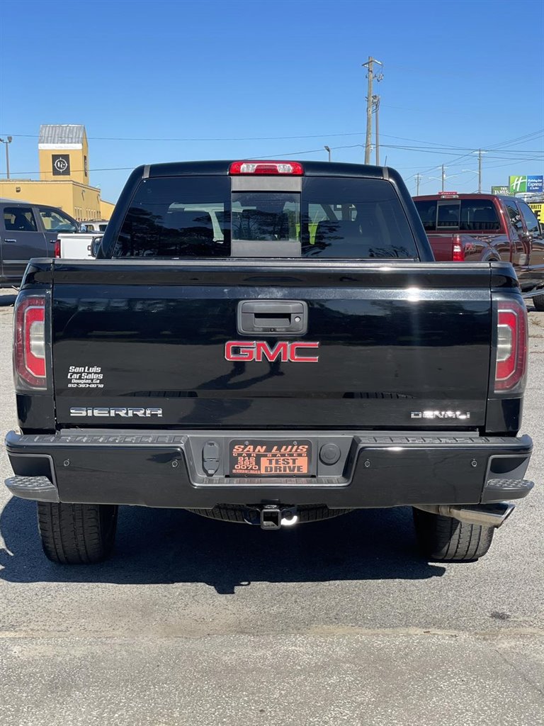2017 GMC Sierra 1500 Denali photo