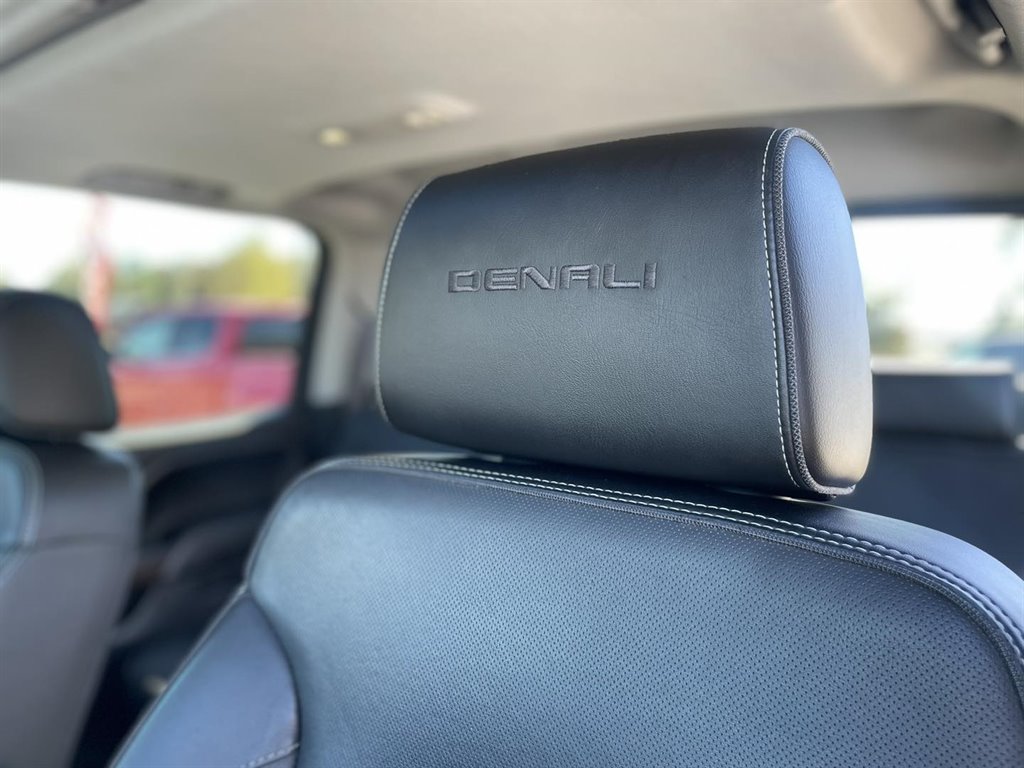 2017 GMC Sierra 1500 Denali photo