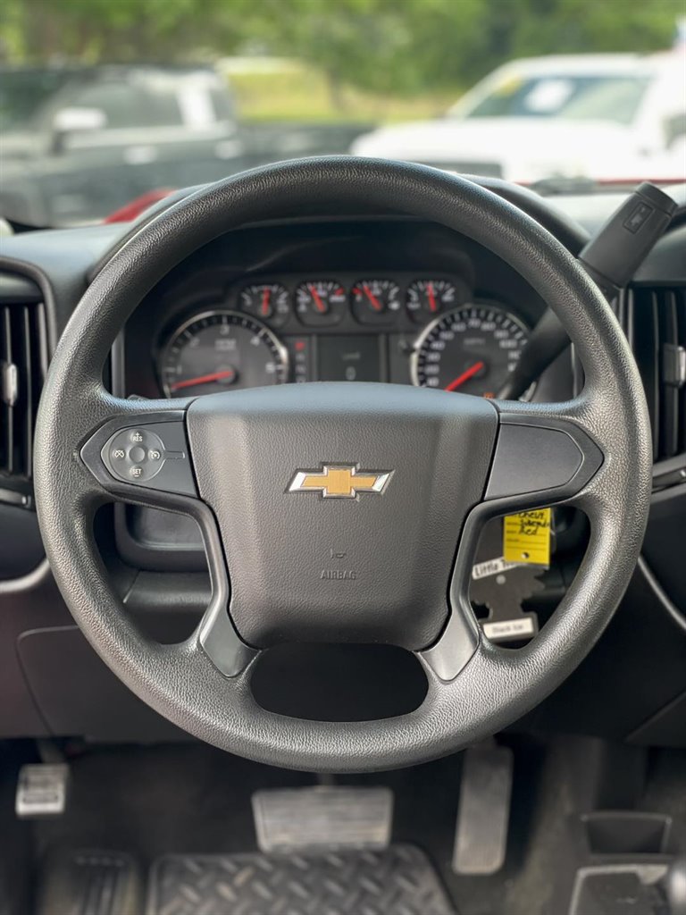 2017 Chevrolet Silverado 1500 - $25,995