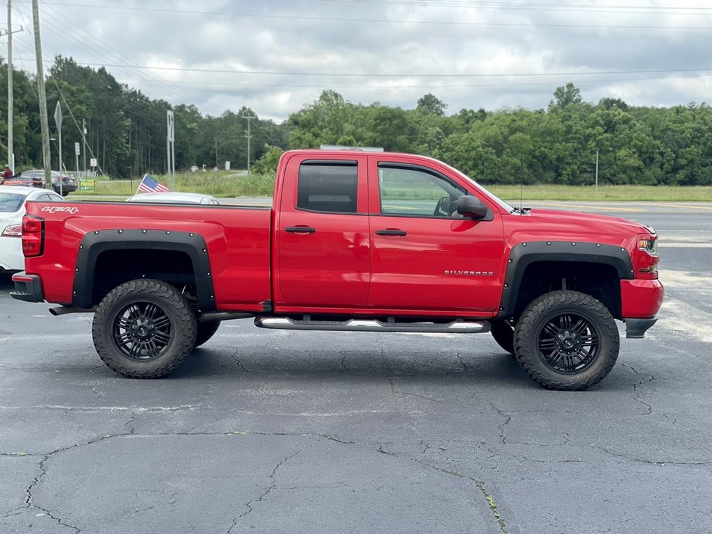 2017 Chevrolet Silverado 1500 - $25,995