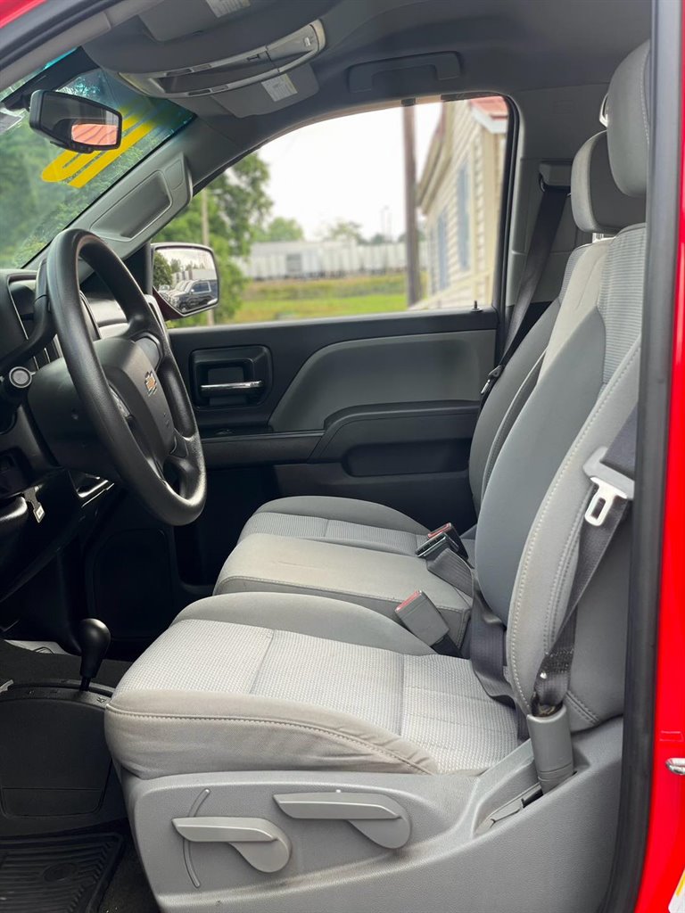 2017 Chevrolet Silverado 1500 - $25,995