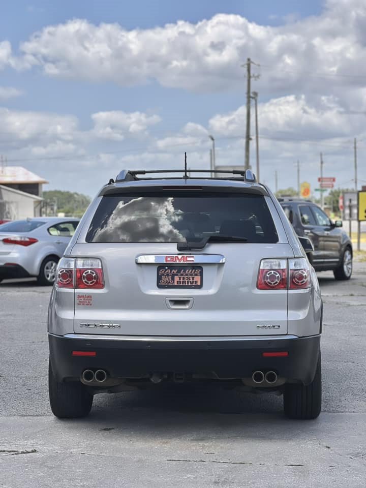 2007 GMC Acadia SLT-2 photo