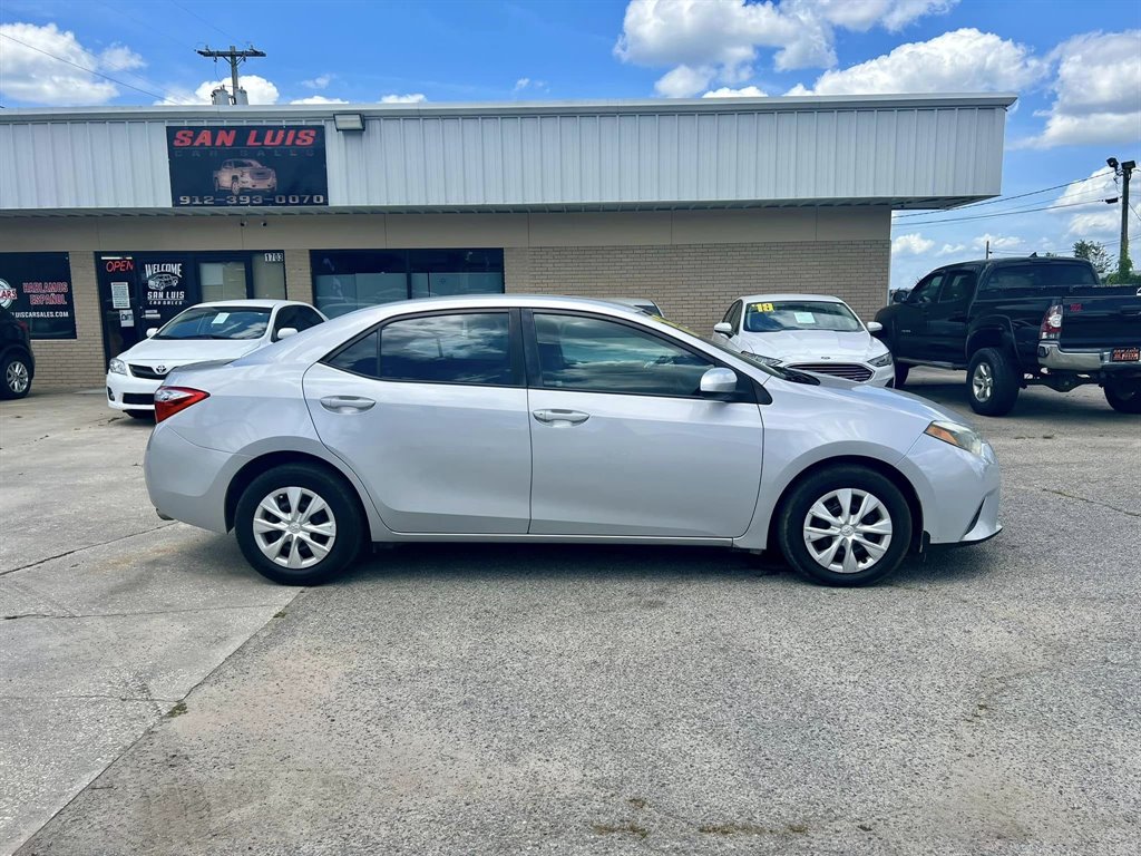 2015 Toyota Corolla L photo