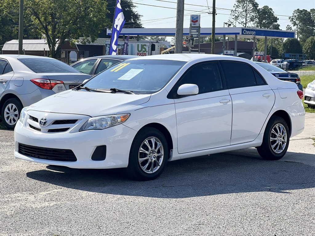 2011 Toyota Corolla photo