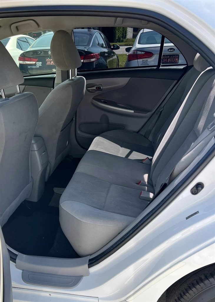 2011 Toyota Corolla photo