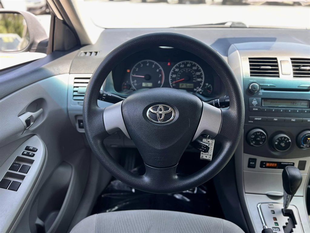 2011 Toyota Corolla photo