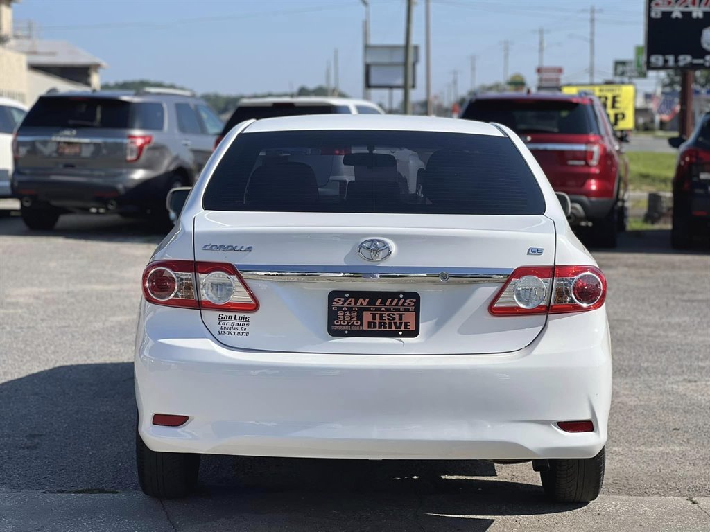 2011 Toyota Corolla photo