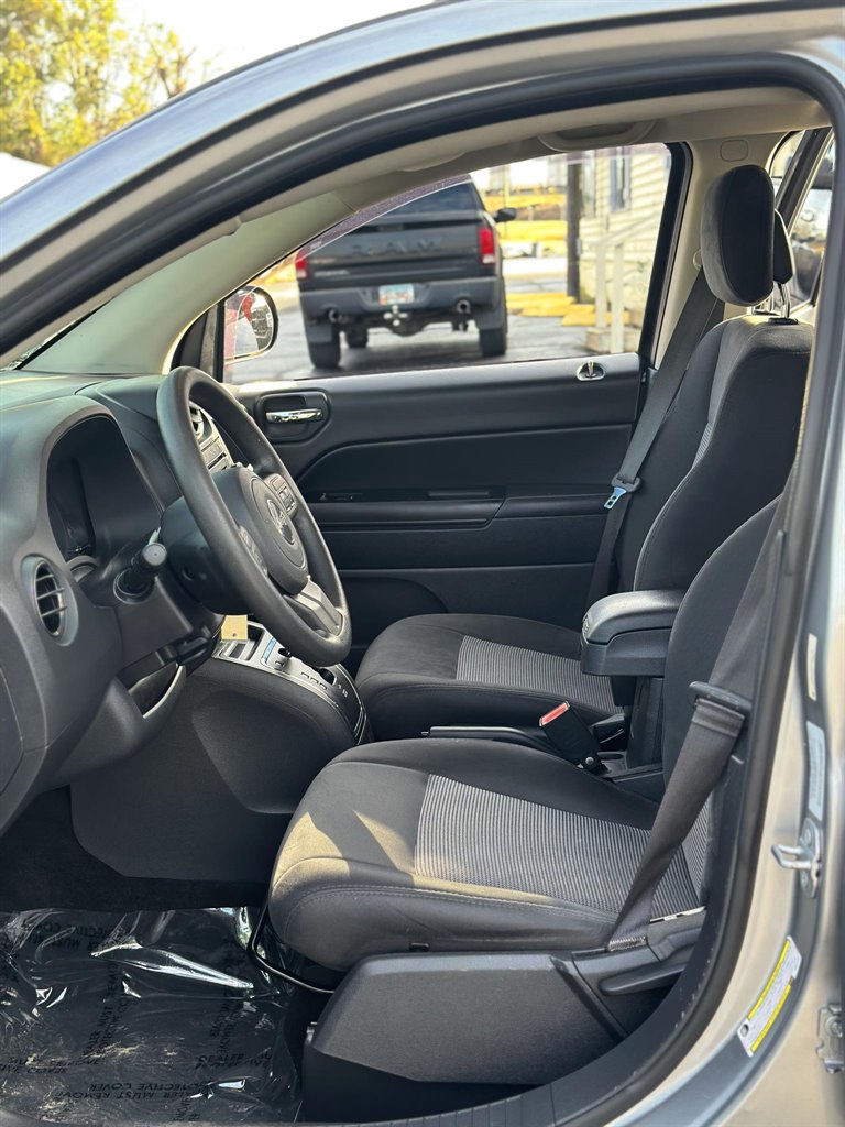 2016 Jeep Compass - $12,495