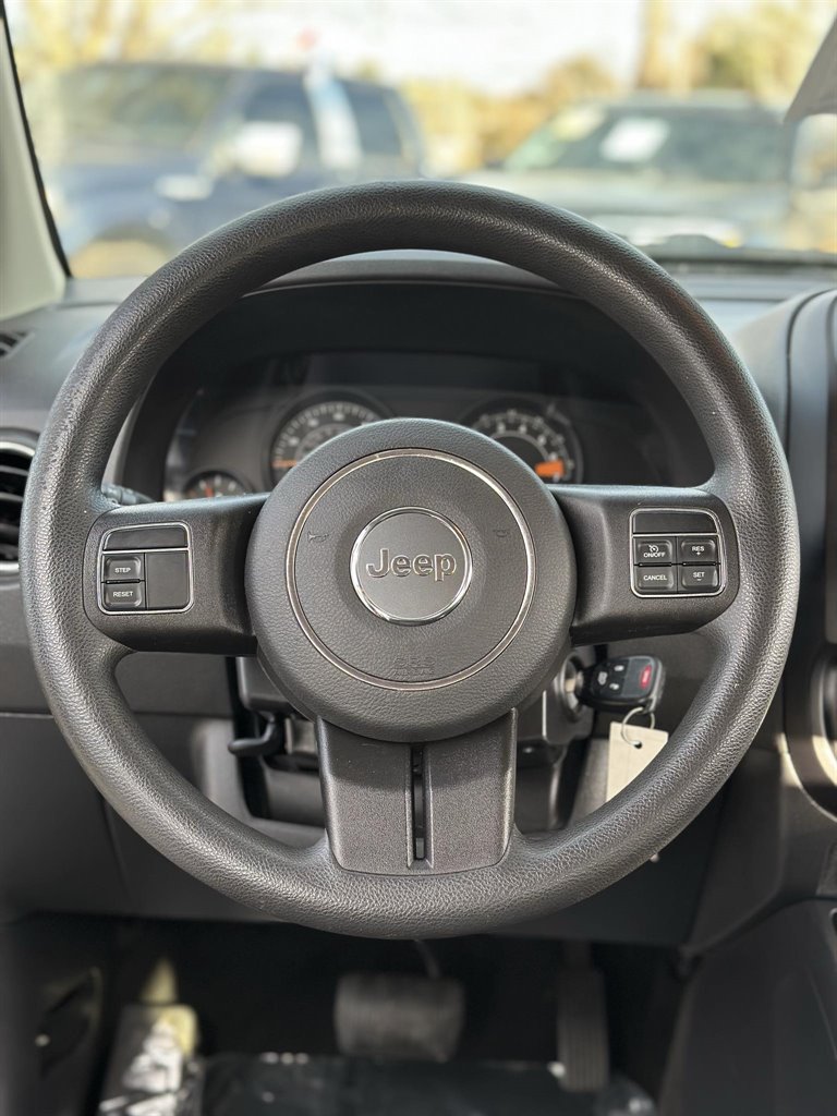 2016 Jeep Compass - $12,495