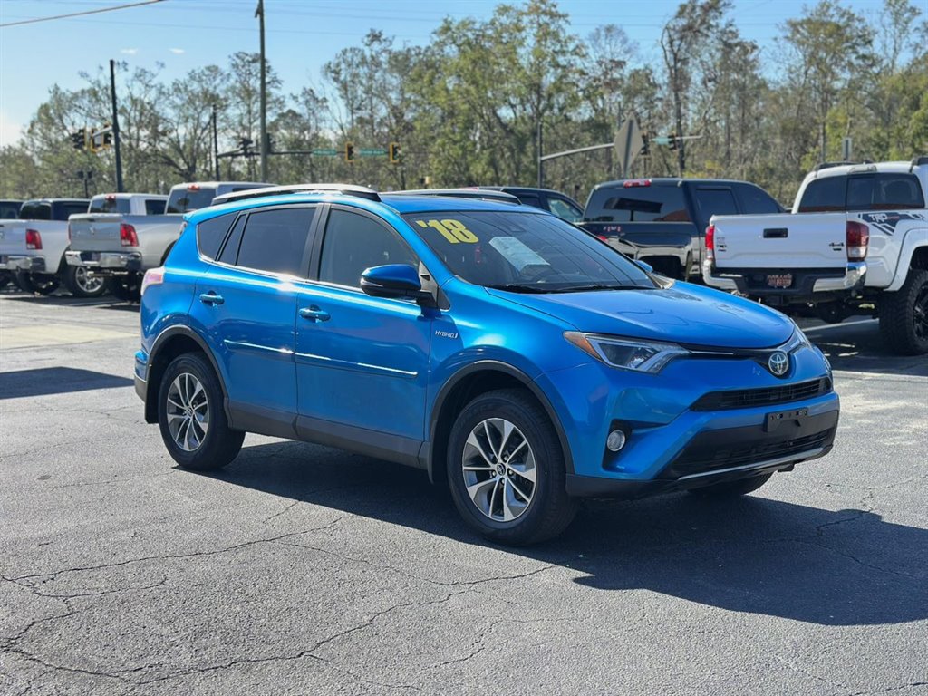 2018 Toyota RAV4 Hybrid XLE photo