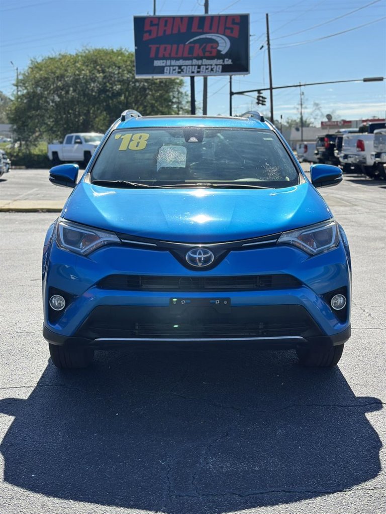 2018 Toyota RAV4 Hybrid XLE photo