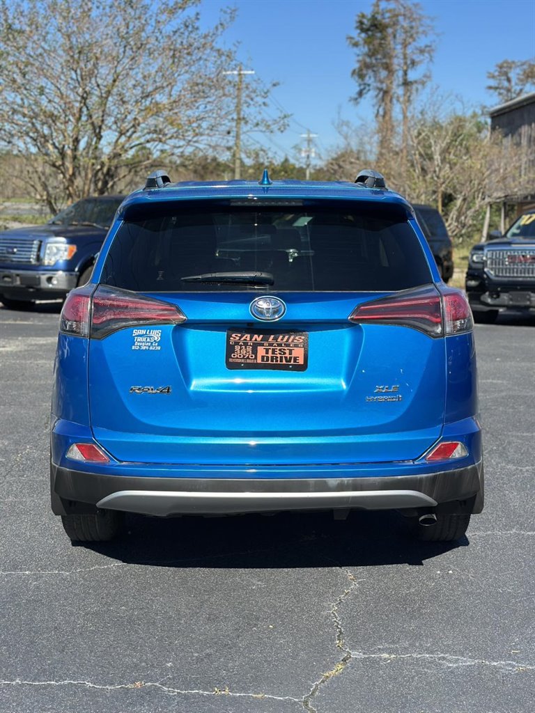 2018 Toyota RAV4 Hybrid XLE photo