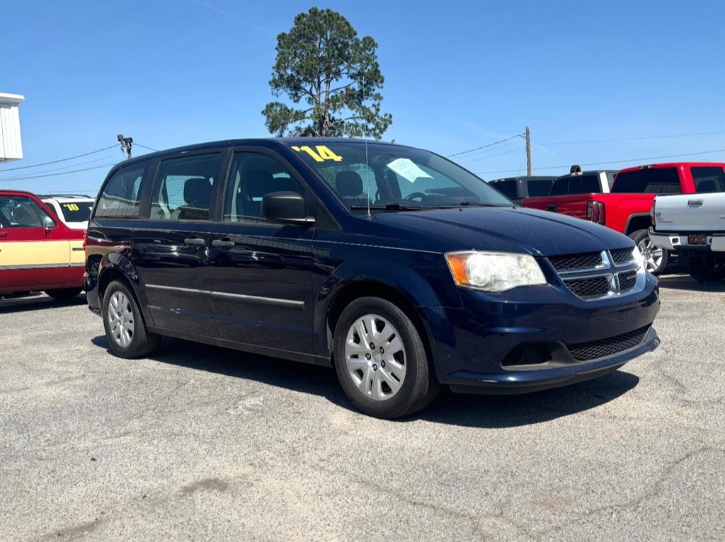 2014 Dodge Grand Caravan - $9,995