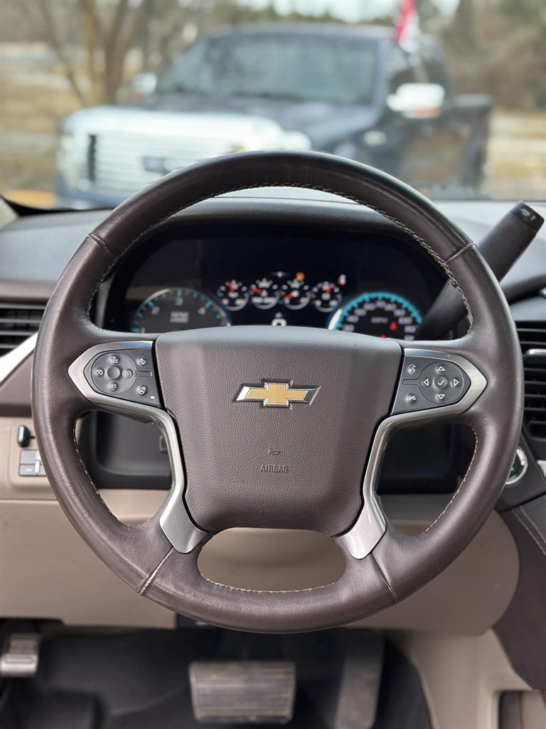 2016 Chevrolet Suburban 1500 LTZ photo