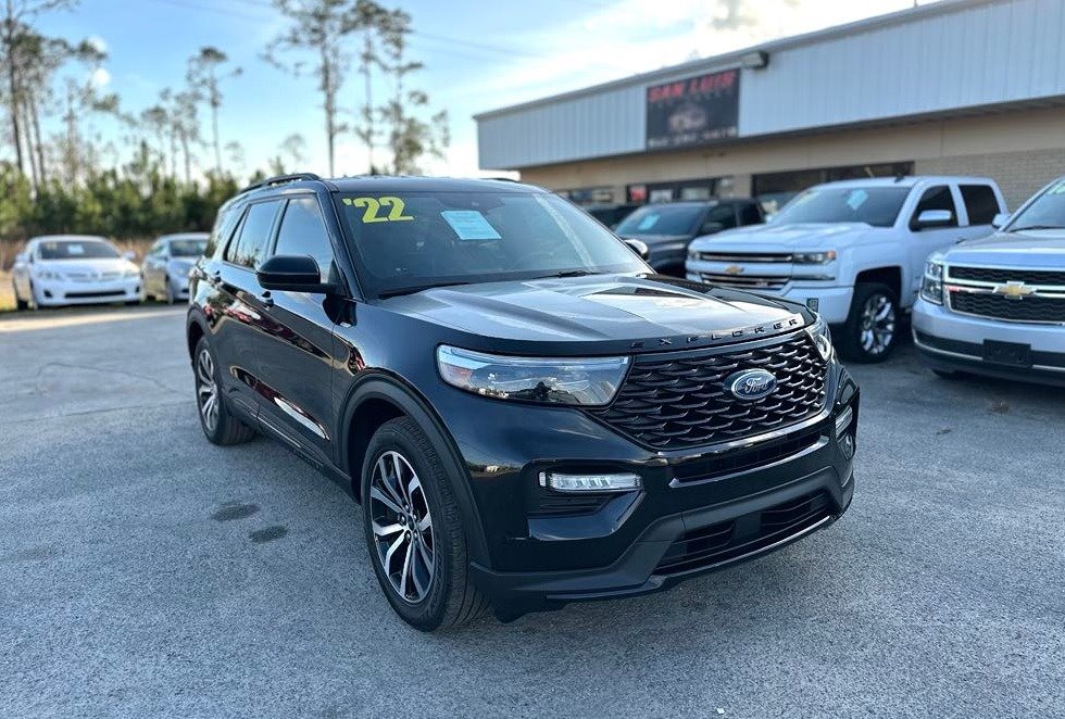2022 Ford Explorer ST-Line photo