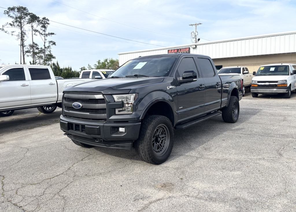 2017 Ford F150 Lariat photo