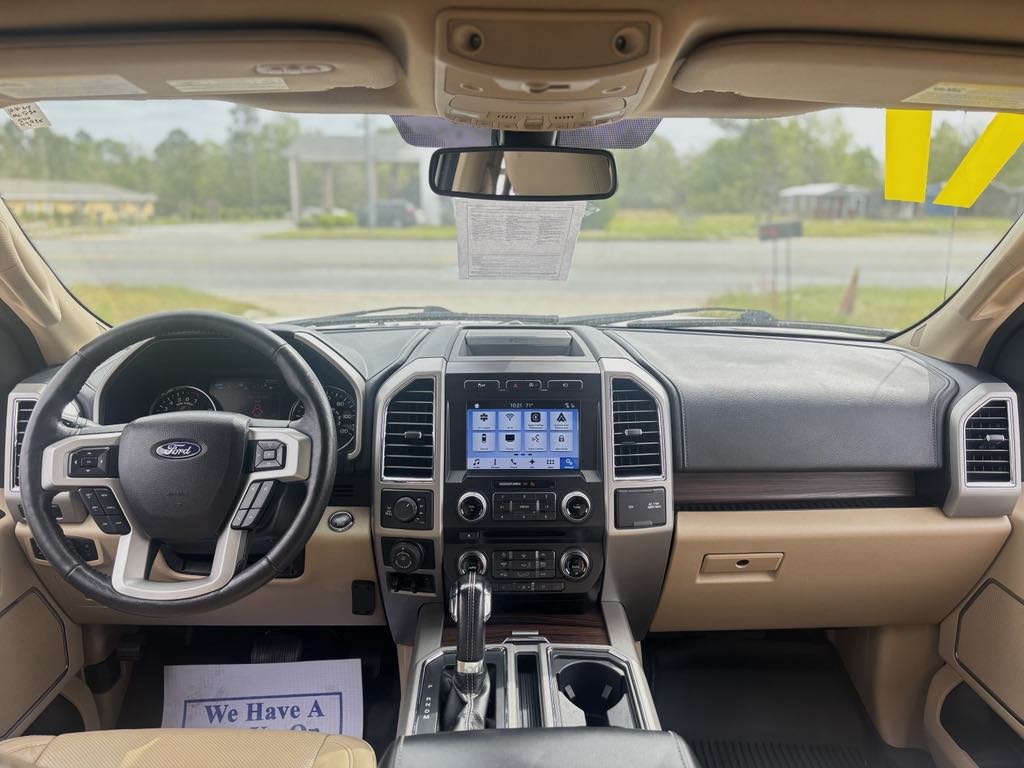 2017 Ford F150 Lariat photo