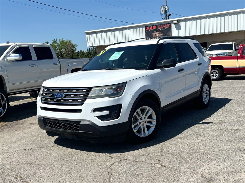 2017 Ford Explorer - $18,995