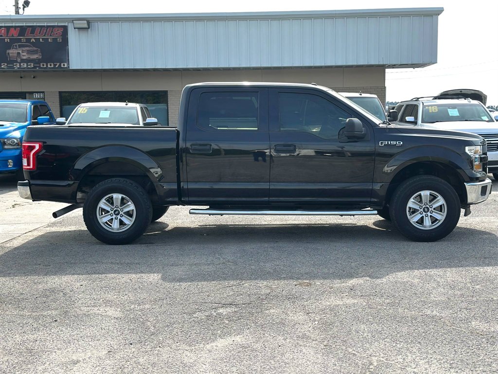 2017 Ford F150 XLT photo