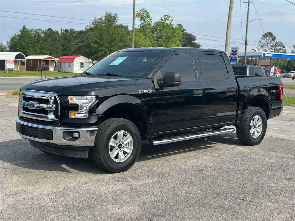 2017 Ford F-150 - $21,995